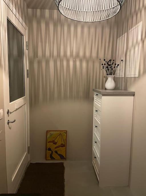 Beautiful Apartment Near Airport Njarthvik المظهر الخارجي الصورة