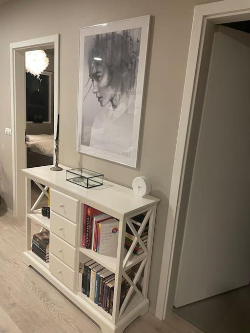 Beautiful Apartment Near Airport Njarthvik المظهر الخارجي الصورة